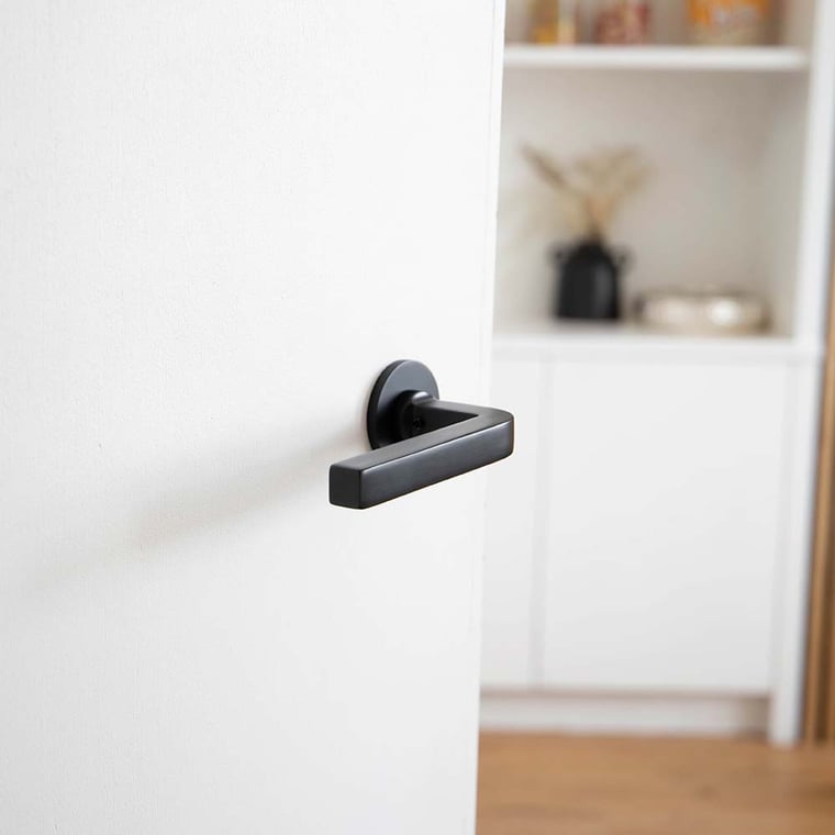 HANDLES-MEDIA-WALL-v2-242